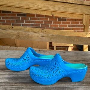 Dansko  Pippa Blue Slip-On Thermoplastic Clog Mule Shoes Eu Size 37 US Size 7